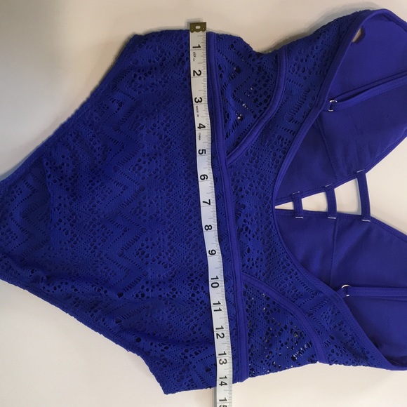 Bathing suit - Picture 8 of 16